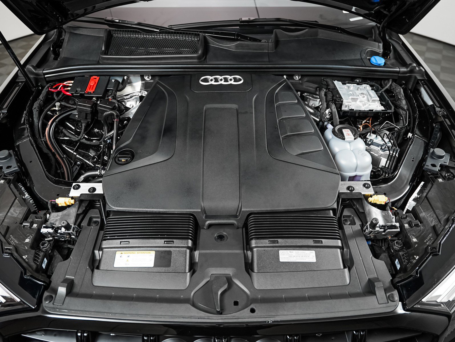 Certified 2026 Audi Q7 2.0T Premium AWD/4WD image 3