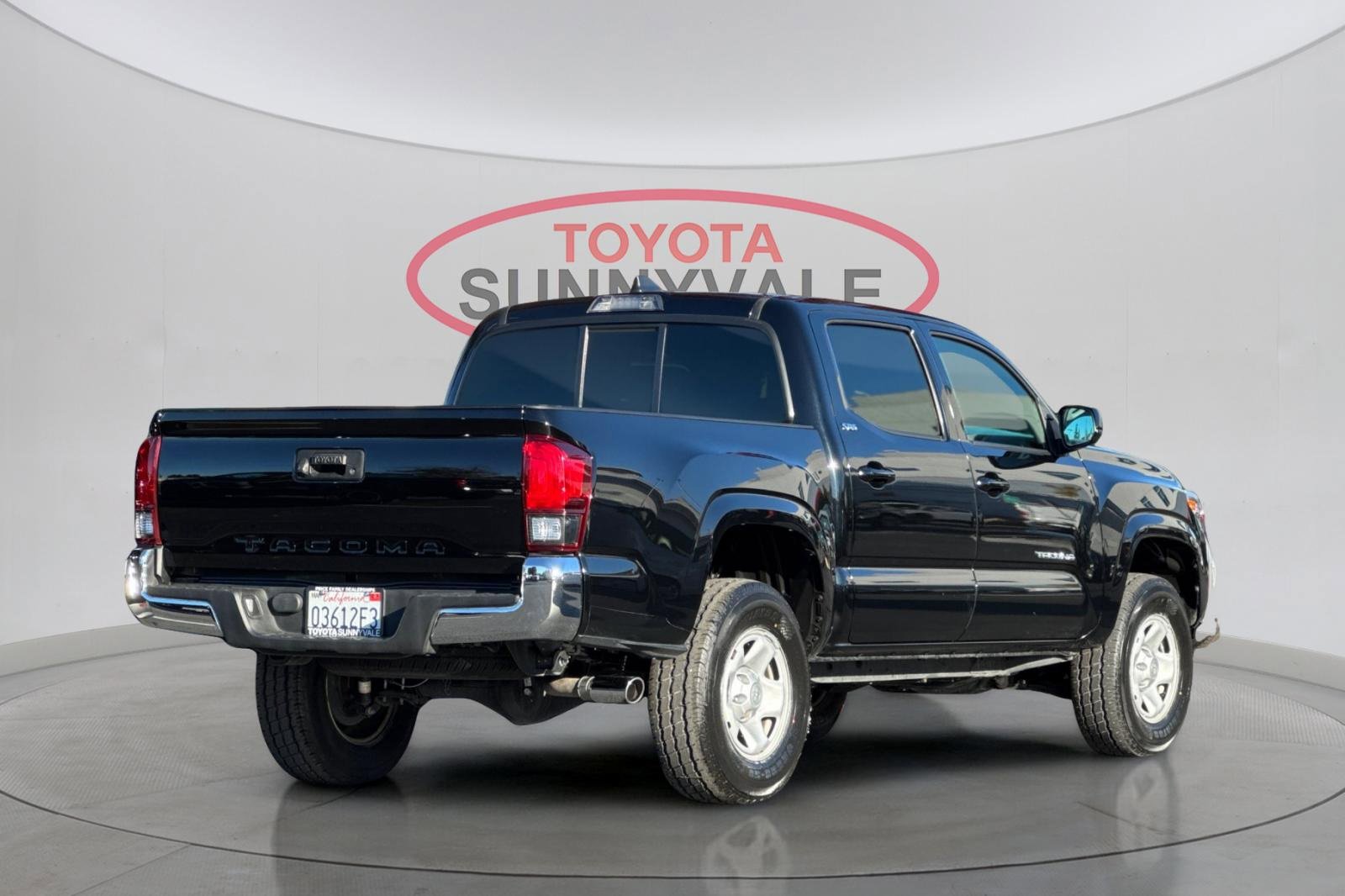 Certified 2021 Toyota Tacoma SR5 image 4