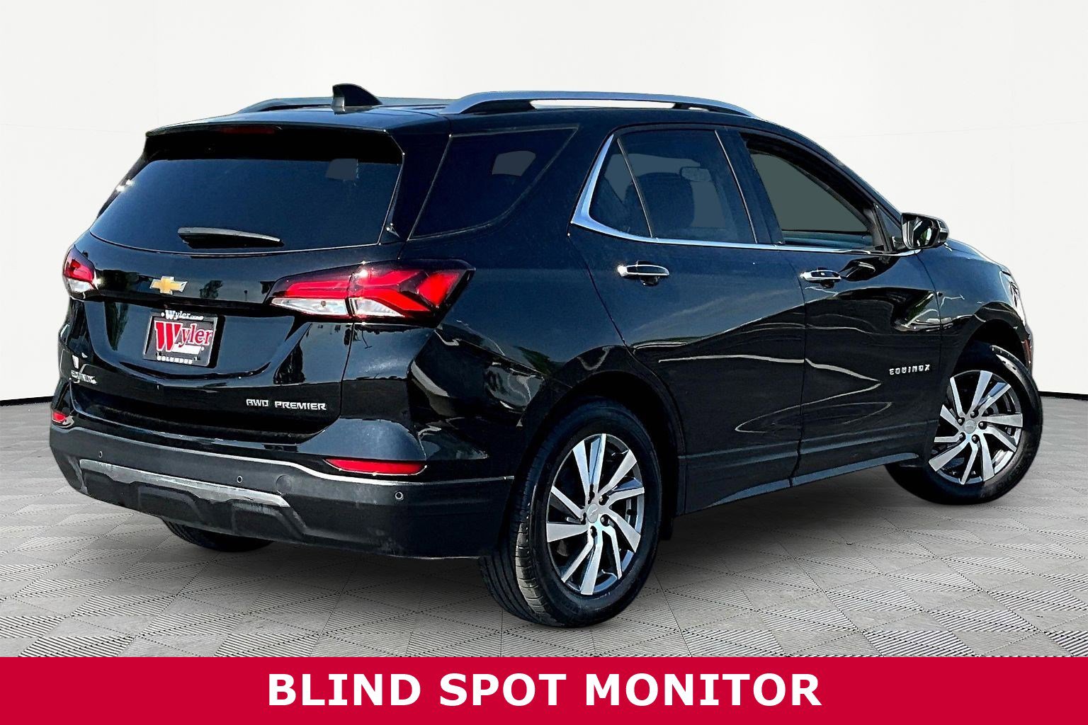 Used 2023 Chevrolet Equinox Premier AWD/4WD image 6