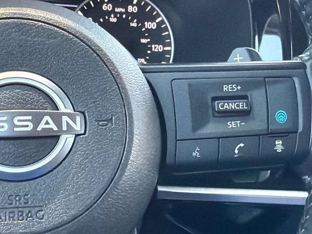 Certified 2025 Nissan Pathfinder SV FWD image 11