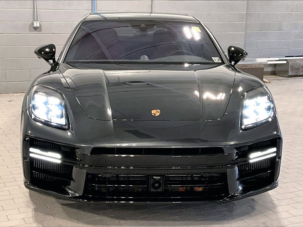 Certified 2025 Porsche Panamera GTS image 8