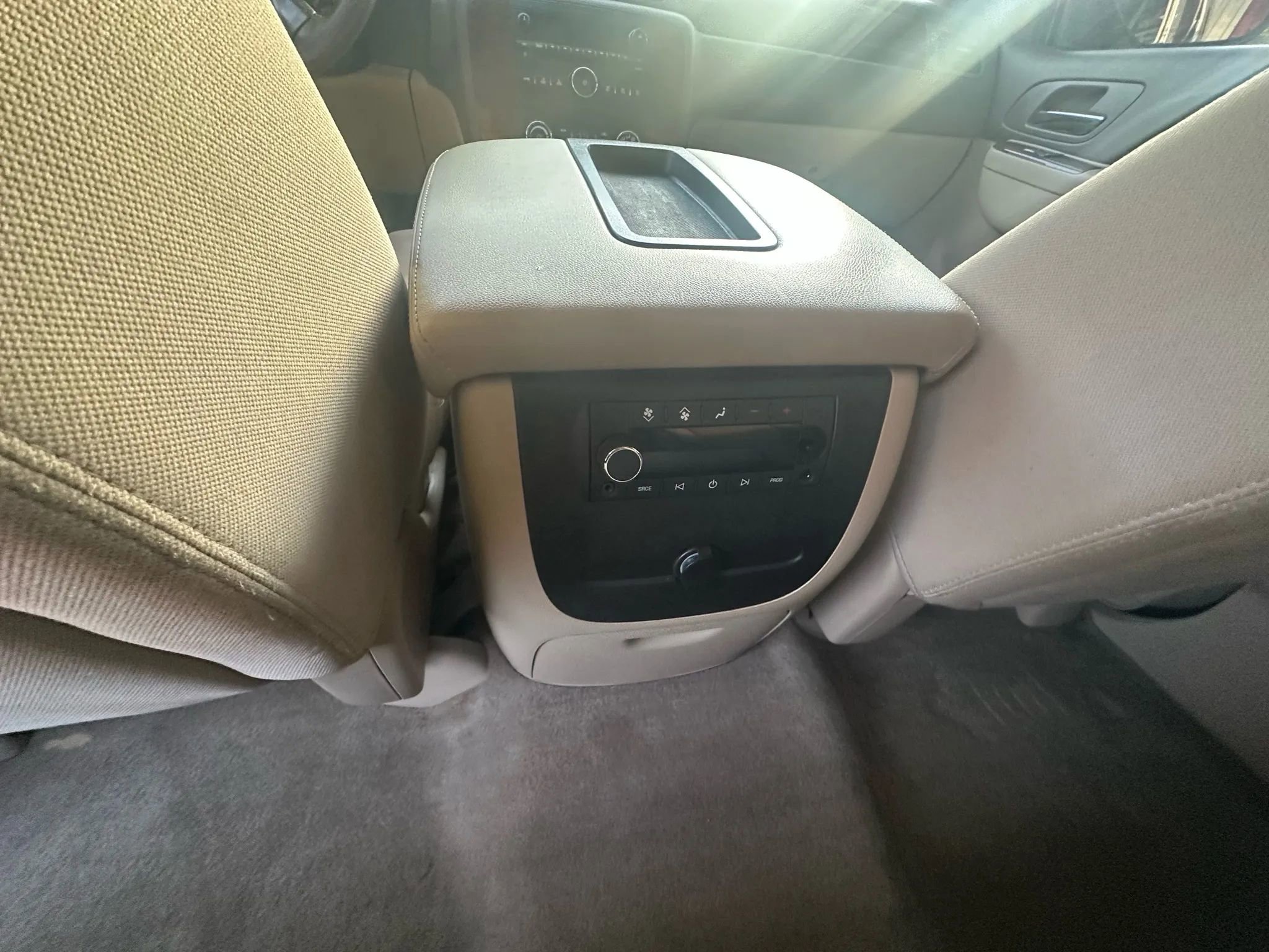 Used 2013 Chevrolet Tahoe LS w/ Convenience Package image 8