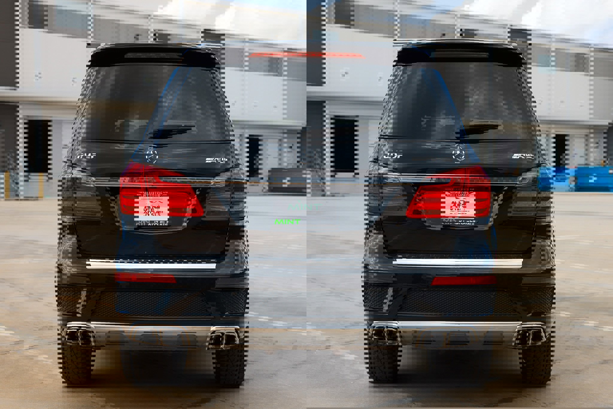 Used 2015 Mercedes-Benz GL 63 AMG 4MATIC image 13