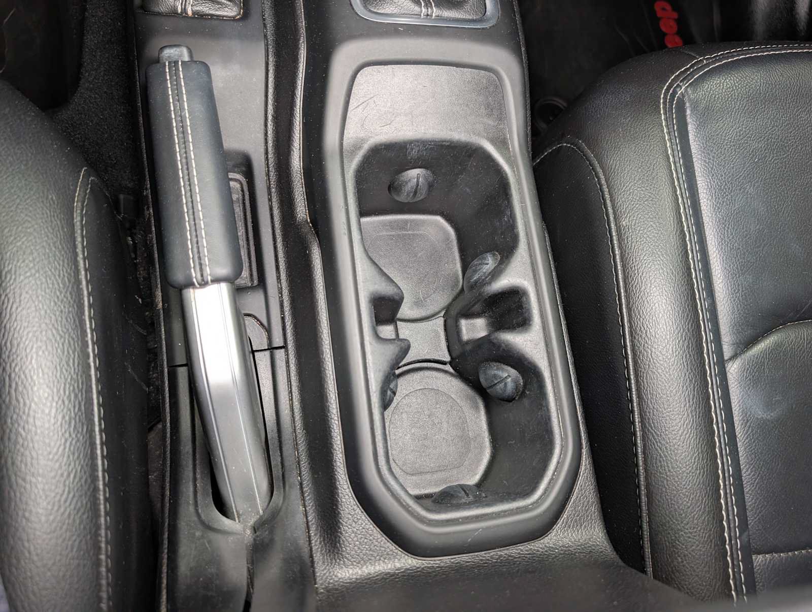 Used 2018 Jeep Wrangler Unlimited Sahara AWD/4WD image 25