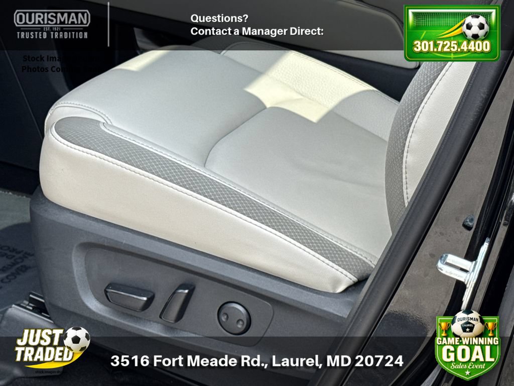 Used 2024 Nissan Pathfinder SL w/ SL Premium Package AWD/4WD image 7