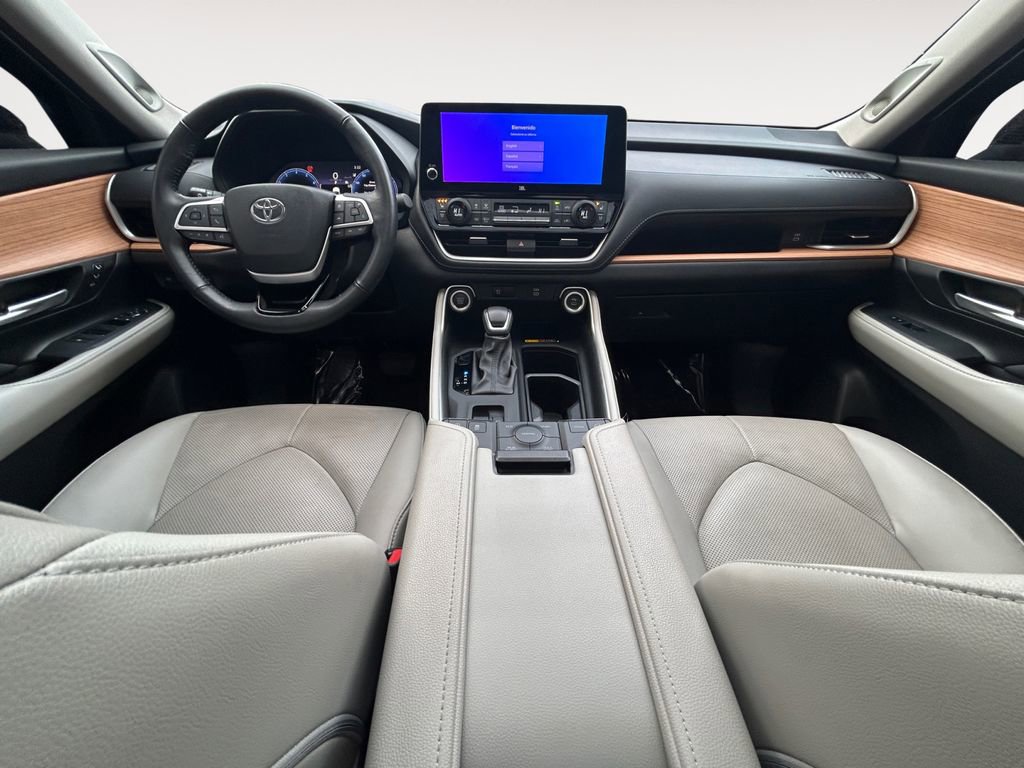 Used 2024 Toyota Grand Highlander Limited image 13