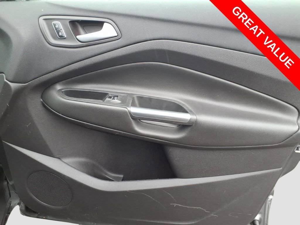 Used 2016 Ford Escape Titanium w/ Equipment Group 301A image 9