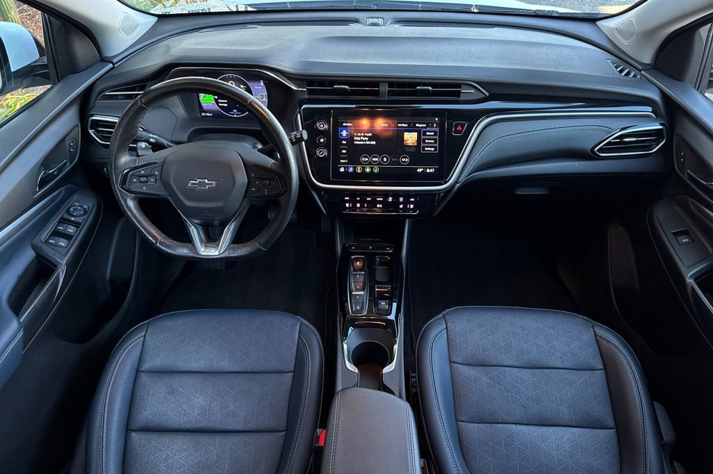 Certified 2023 Chevrolet Bolt EUV LT w/ Convenience Package image 15