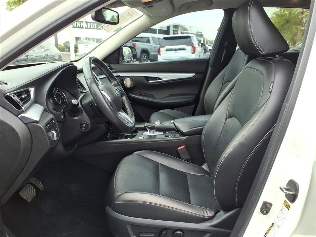 Used 2019 INFINITI QX50 Essential w/ Premium Heat Package image 19