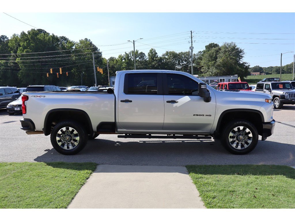 Used 2021 Chevrolet Silverado 2500 Custom w/ Custom Value Package AWD/4WD image 8