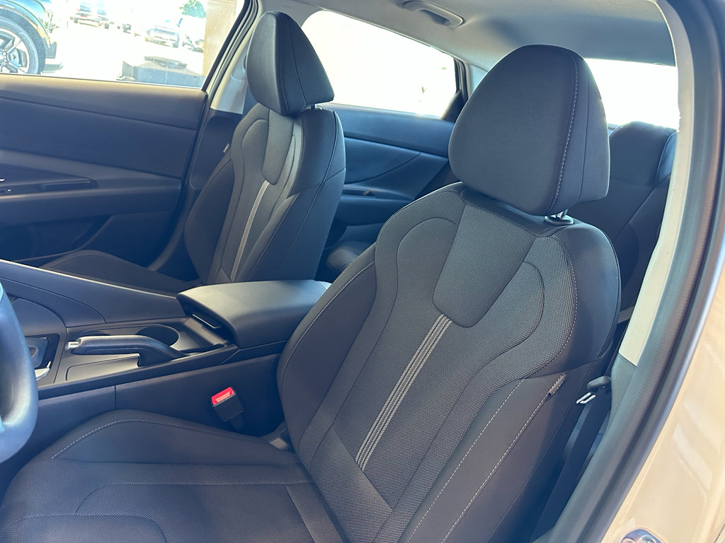 New 2026 Hyundai Elantra SE w/ Cargo Package image 12