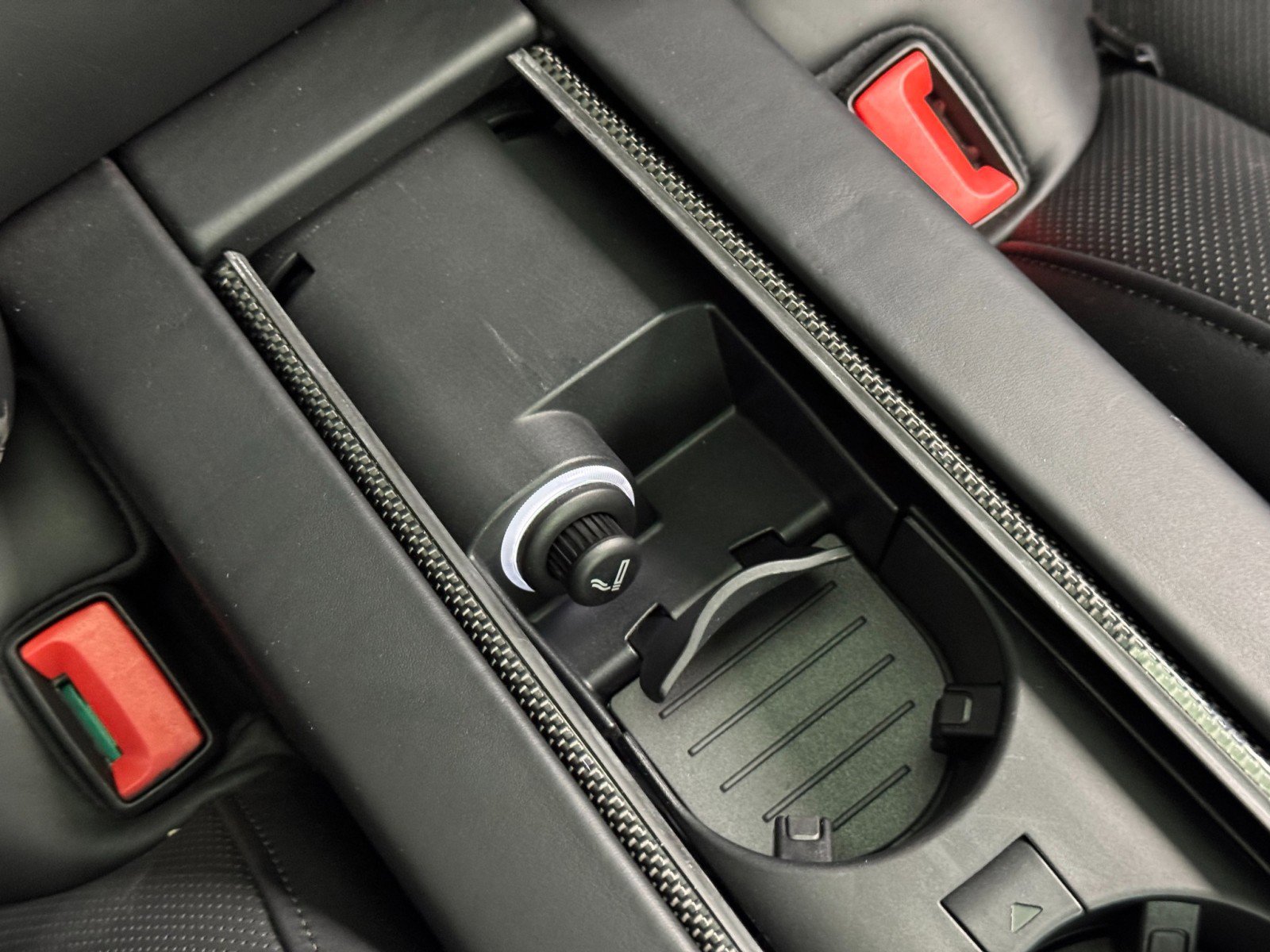 Used 2020 Porsche Panamera GTS w/ Premium Package Plus image 36