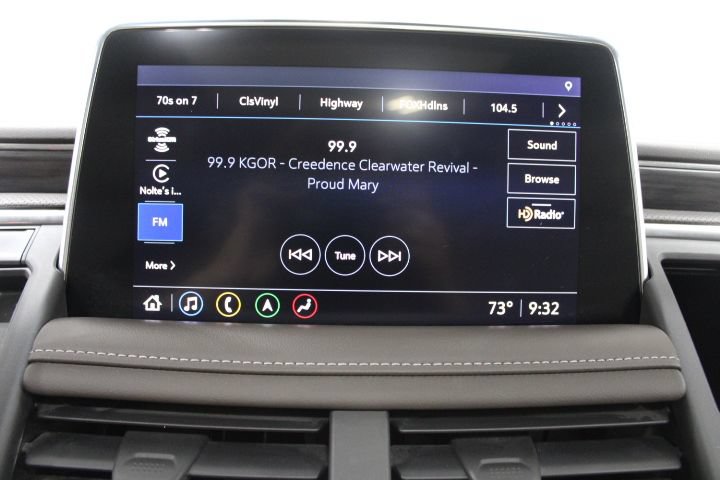 Used 2021 GMC Yukon SLT w/ SLT Premium Package AWD/4WD image 4