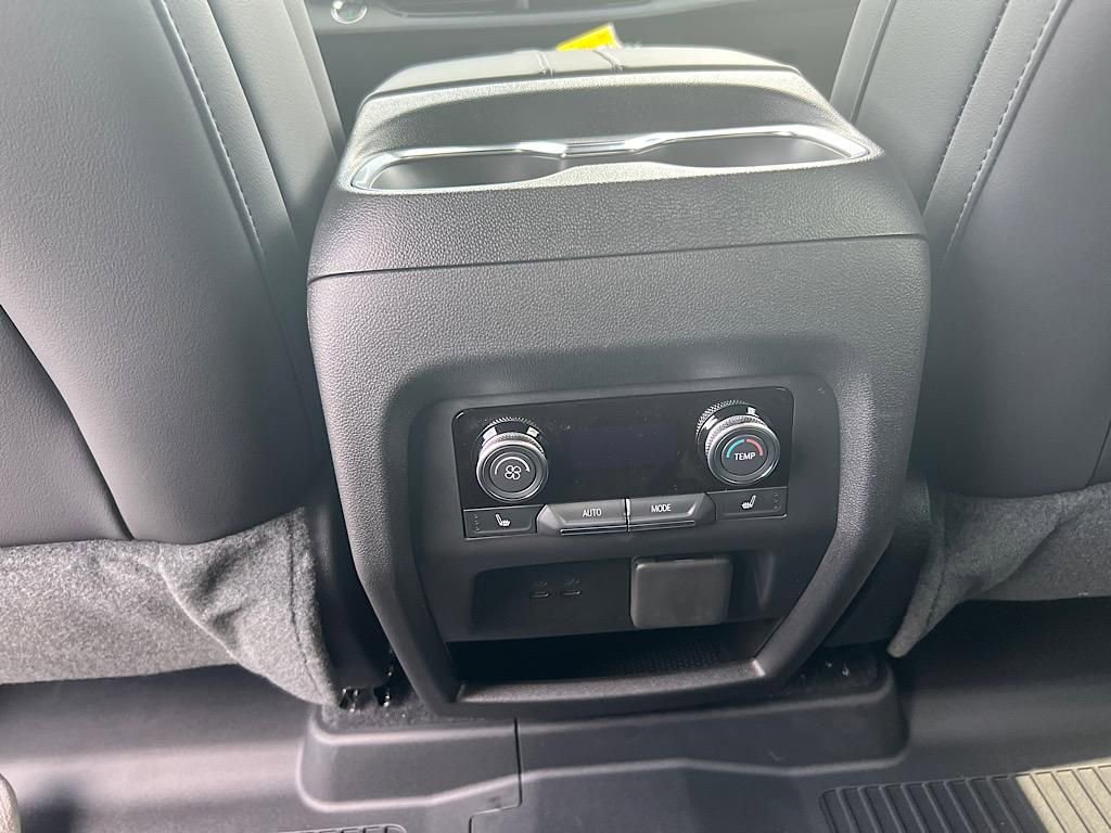 New 2026 Buick Enclave Avenir w/ Super Cruise Package image 15