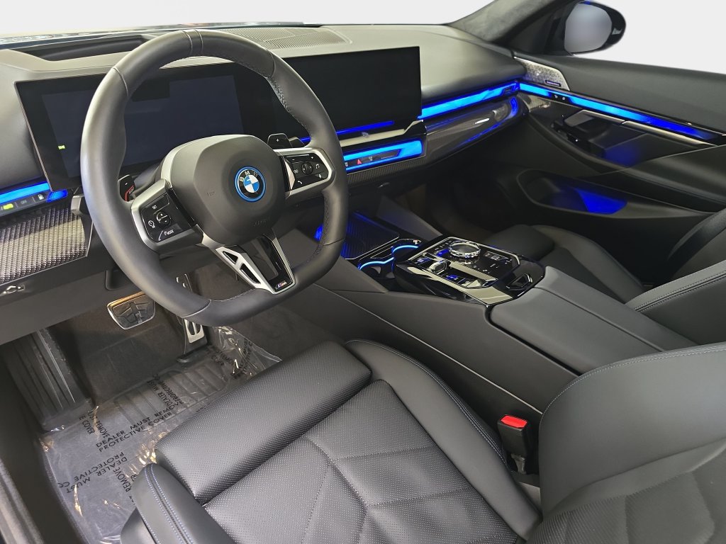 Certified 2026 BMW 550e xDrive AWD/4WD image 19