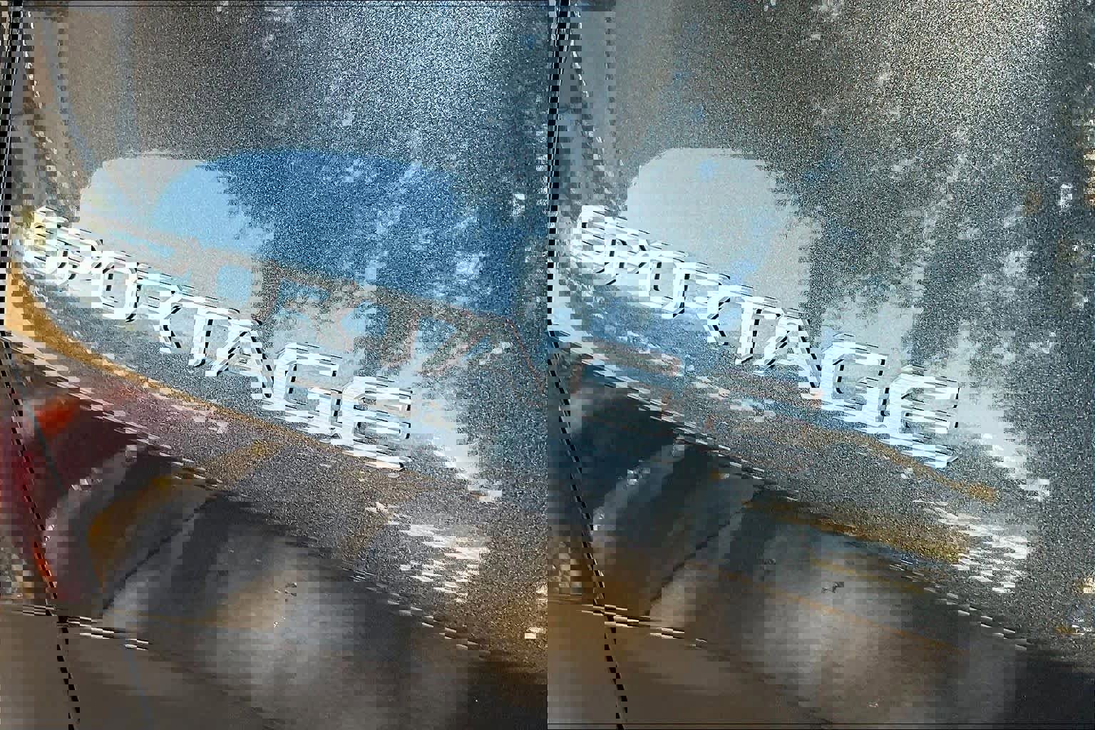 Used 2025 Kia Sportage EX image 9