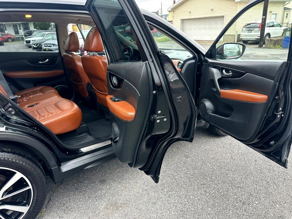Used 2018 Nissan Rogue SL w/ Premium Package image 21