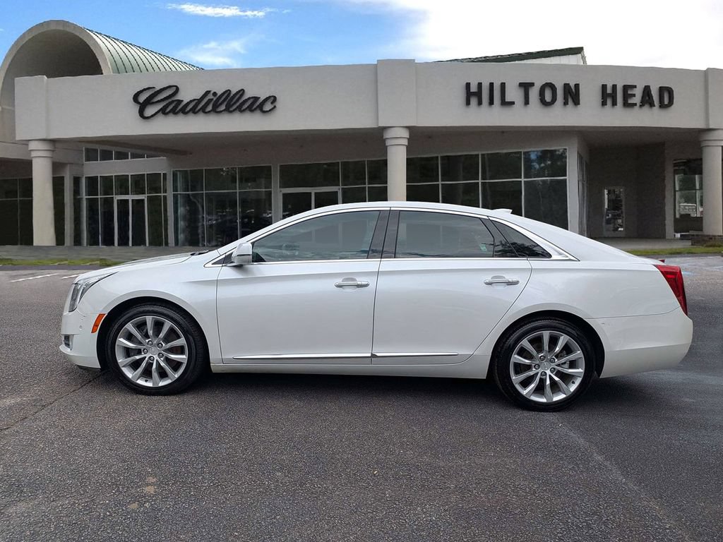 Used 2017 Cadillac XTS Luxury w/ Driver Awareness Package FWD image 3