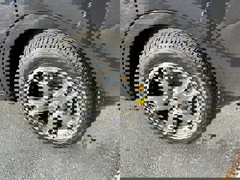 Used 2017 Maserati Levante w/ Luxury Package image 13