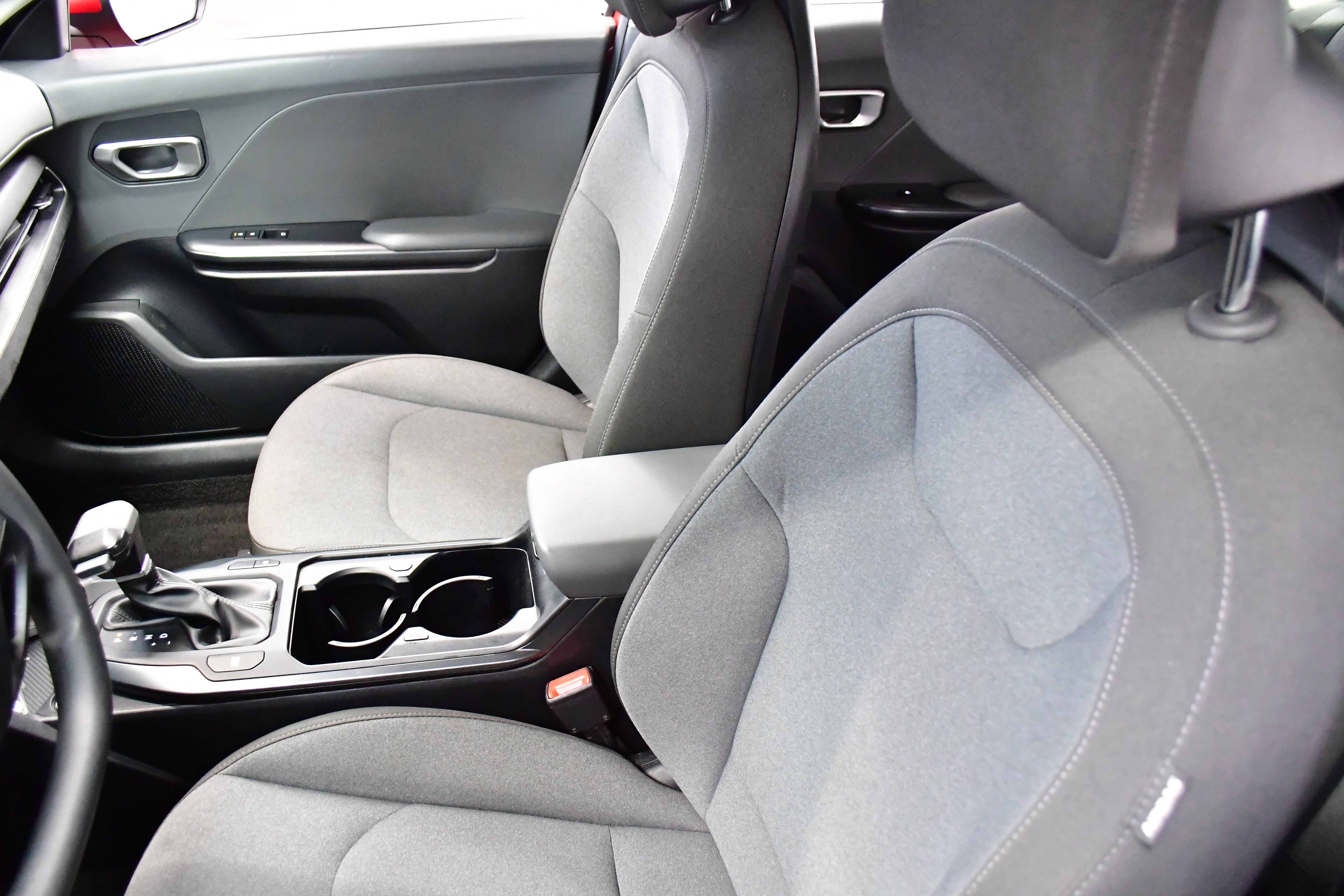 Used 2025 Kia K4 image 9