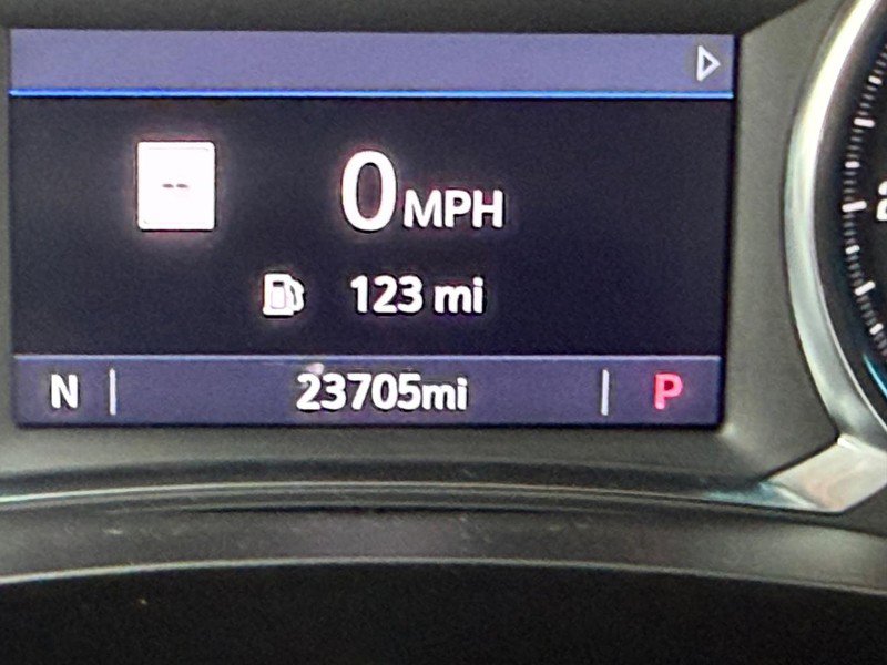 Used 2023 Chevrolet Traverse RS image 22