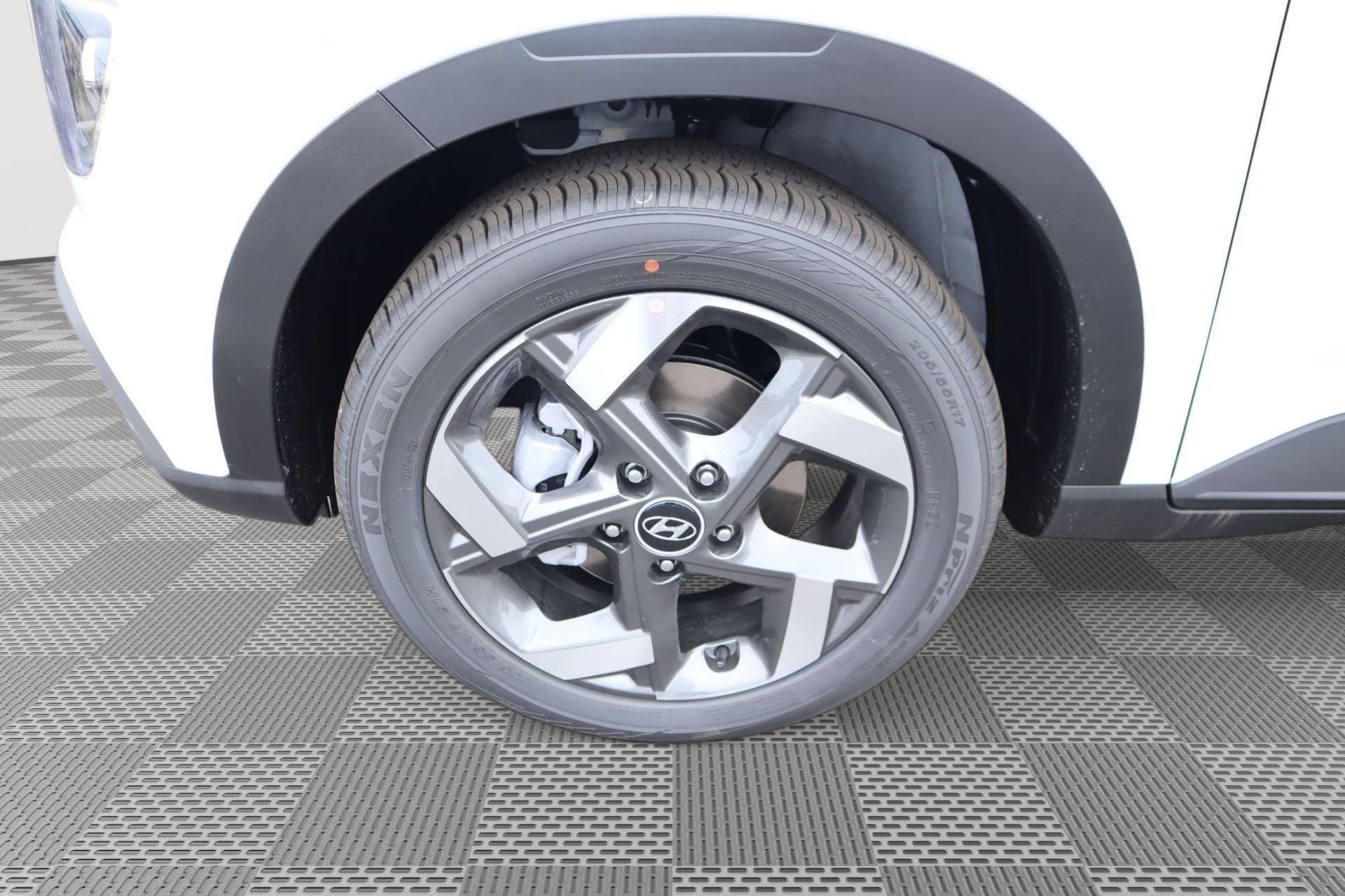 New 2026 Hyundai Venue SEL FWD image 4