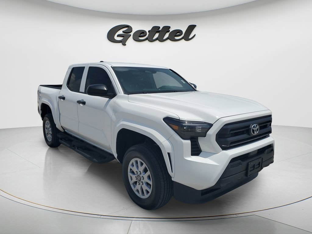 Certified 2025 Toyota Tacoma SR RWD image 3