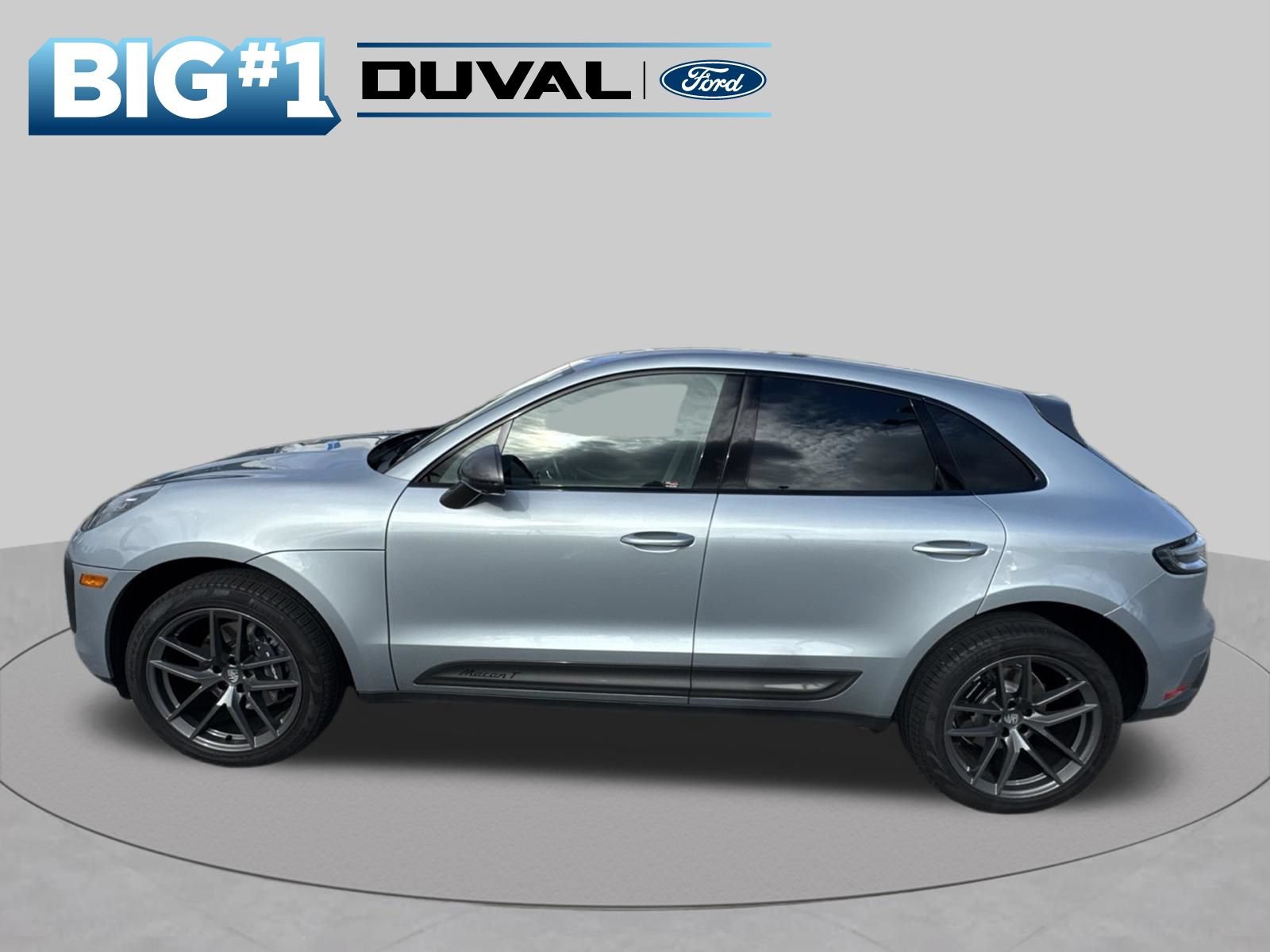 Used 2024 Porsche Macan Turbo AWD/4WD image 7