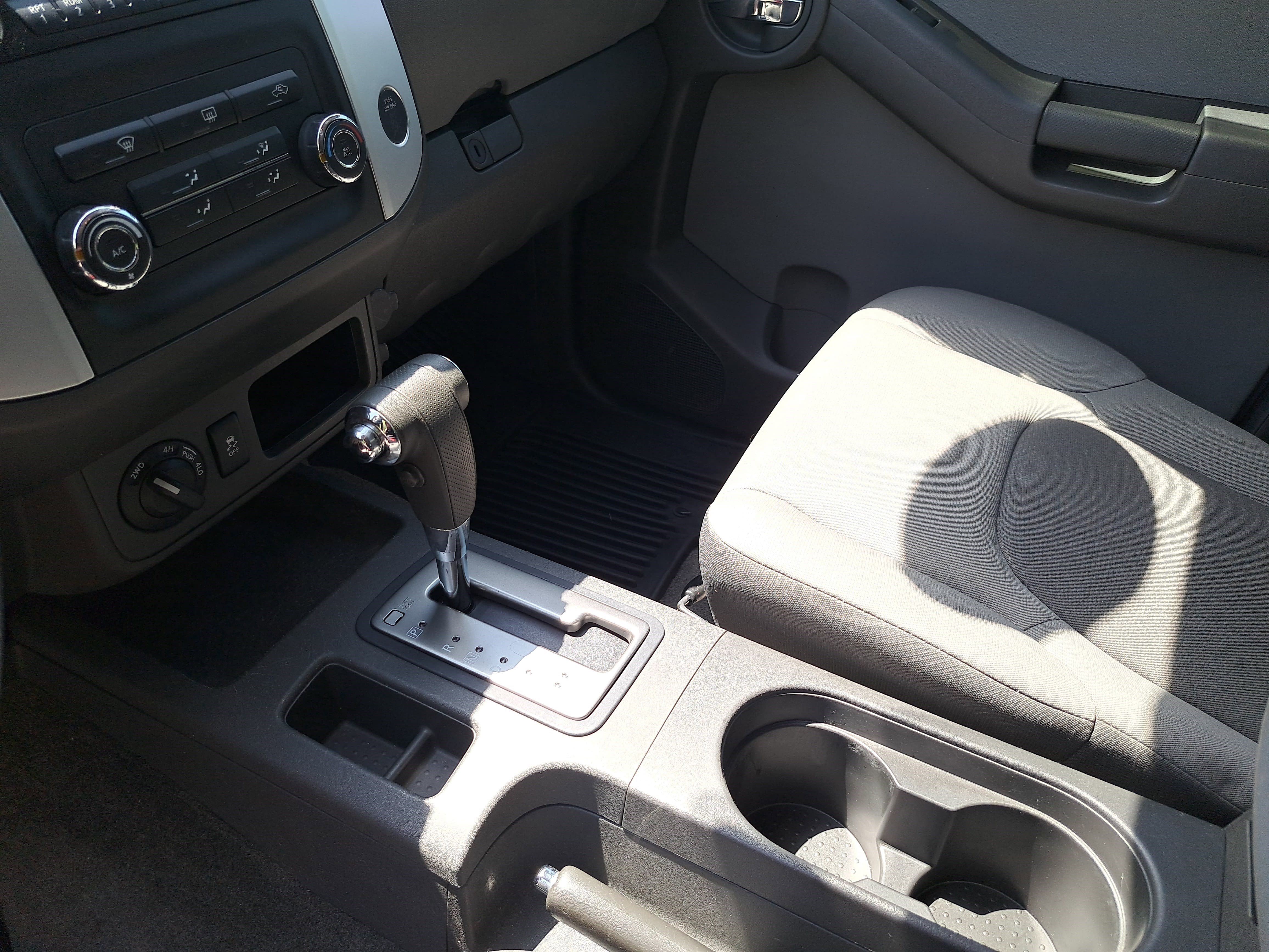 Used 2013 Nissan Xterra S w/ Value Package image 21