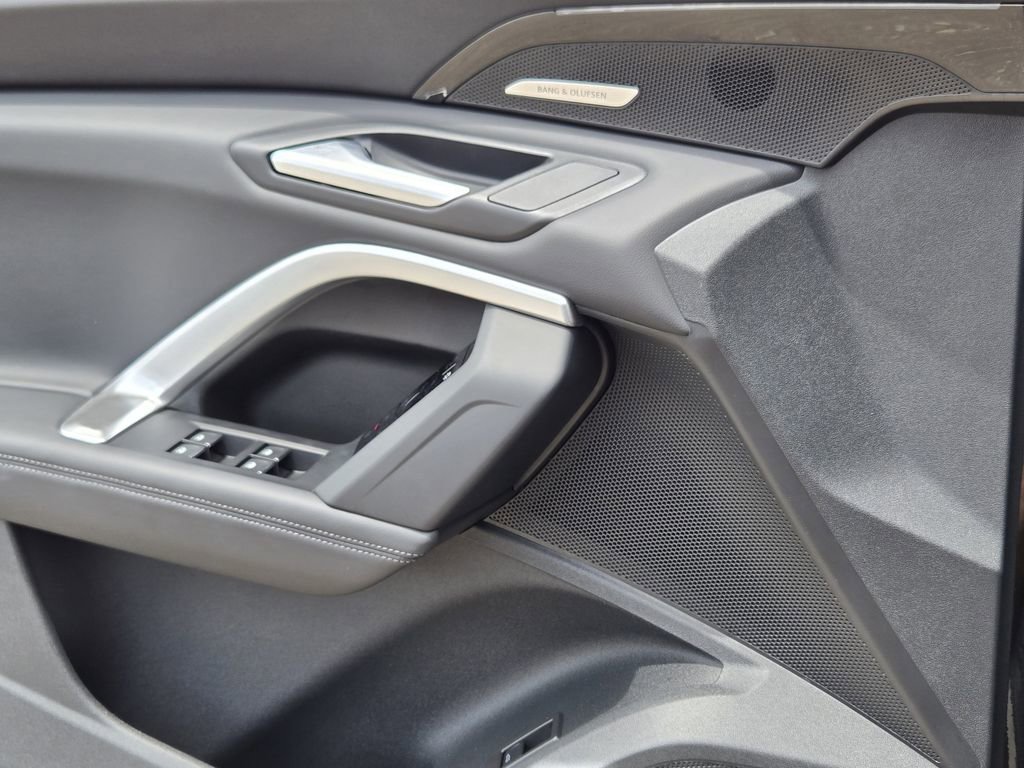 Certified 2025 Audi Q5 Premium Plus w/ Premium Plus AWD/4WD image 28