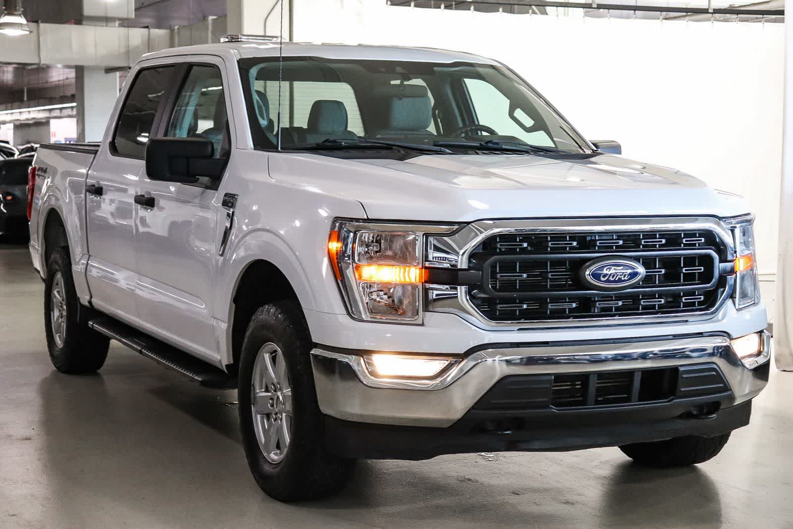 Used 2022 Ford F150 XLT w/ Trailer Tow Package AWD/4WD image 5