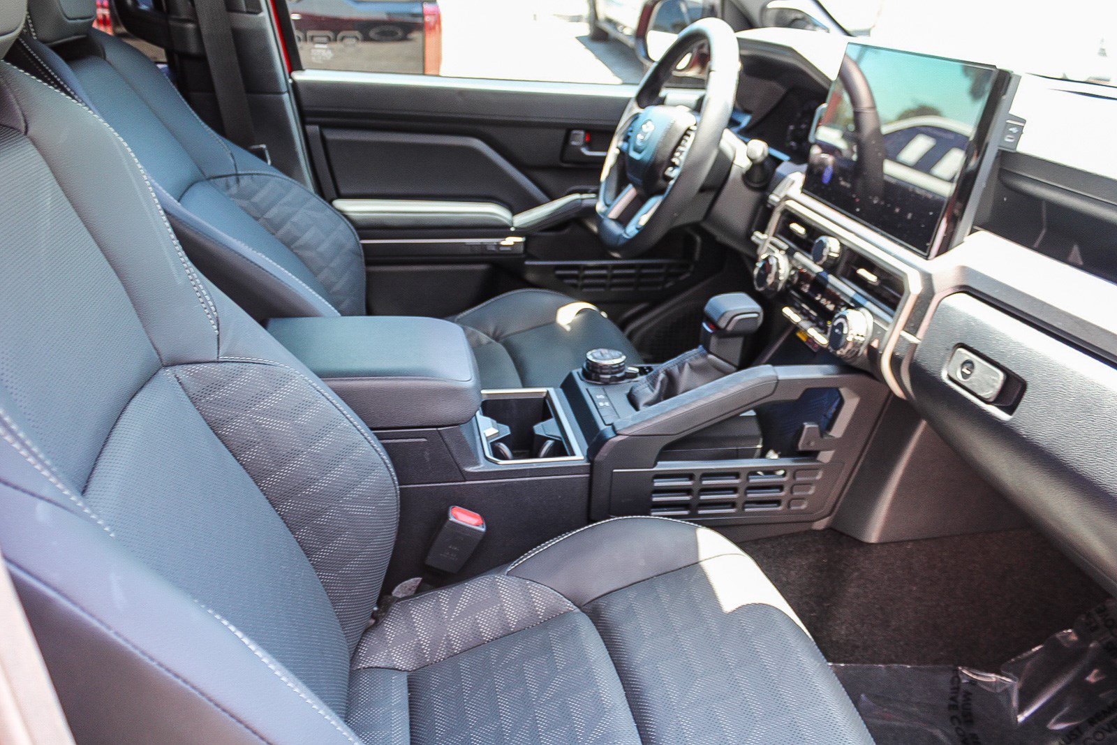 Certified 2026 Toyota 4Runner TRD Off-Road Premium AWD/4WD image 18