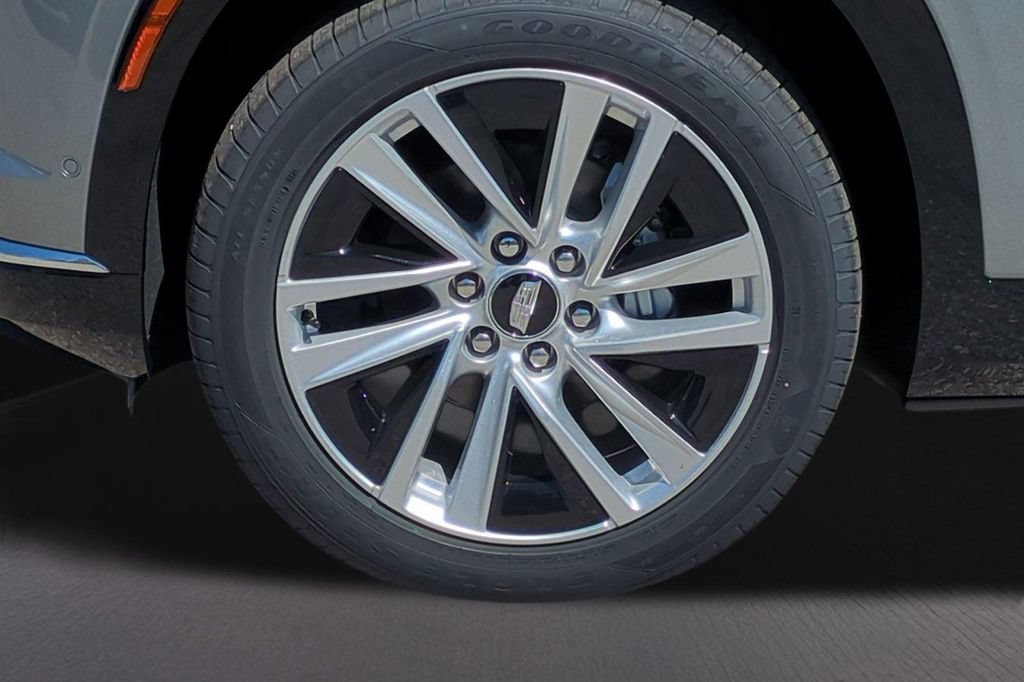 New 2026 Cadillac Vistiq Luxury w/ LPO, Floor Liner Package AWD/4WD image 16