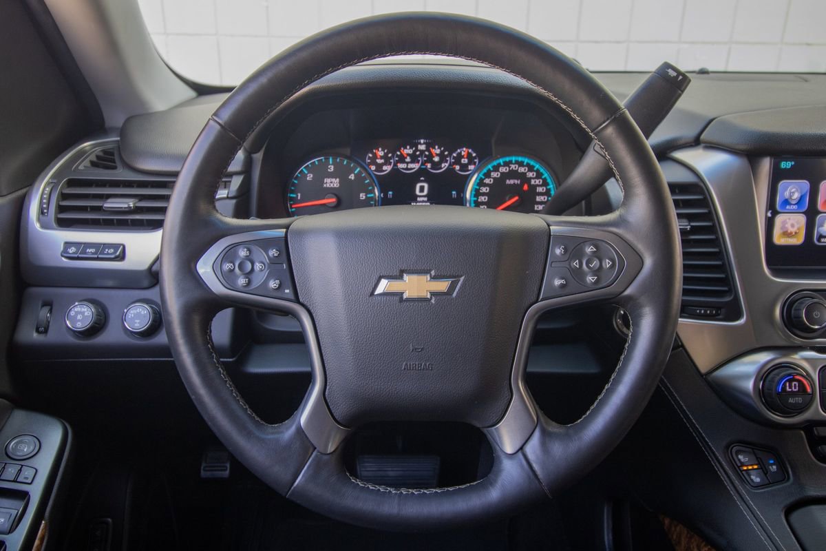 Used 2017 Chevrolet Suburban Premier AWD/4WD image 37