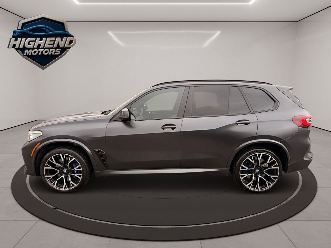 Used 2022 BMW X5 M Competition image 4