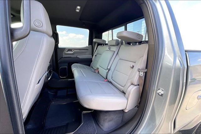 Used 2025 Chevrolet Silverado 1500 LTZ image 32
