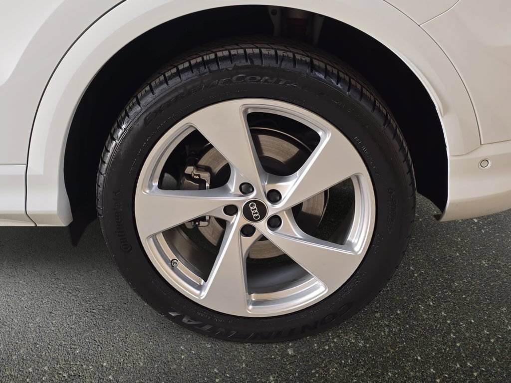Used 2025 Audi Q5 Prestige AWD/4WD image 37