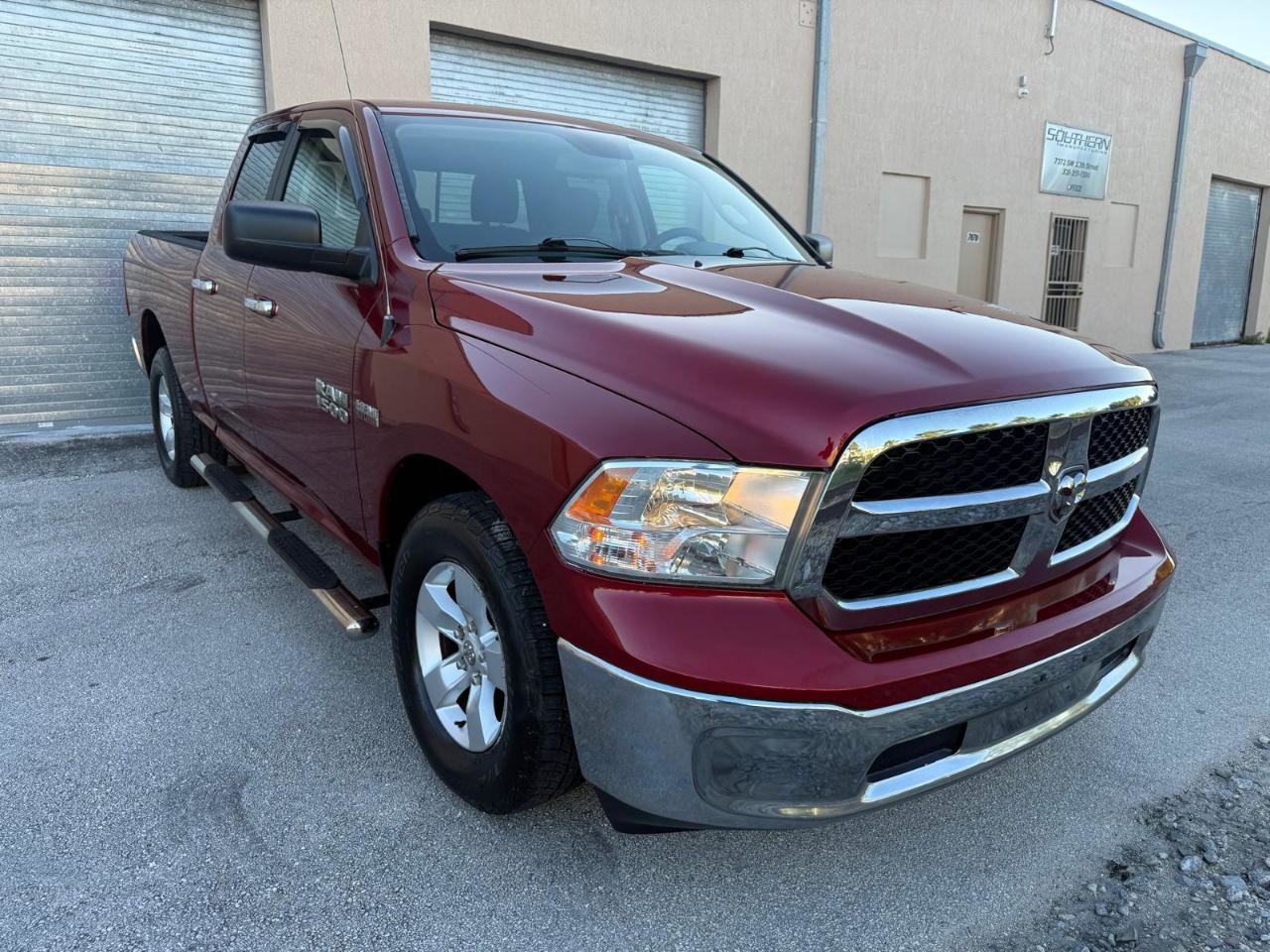 Used 2014 RAM 1500 Classic SLT RWD image 3
