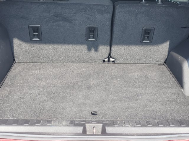 Used 2024 GMC Terrain SLE w/ Elevation Edition FWD image 33