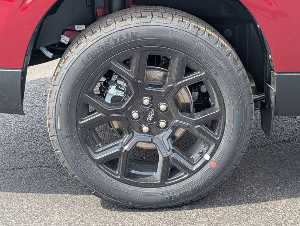 New 2026 Ford Maverick Lariat w/ Black Appearance Package image 16