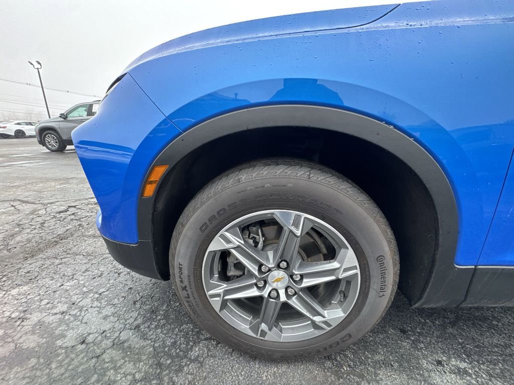 Used 2024 Chevrolet Blazer LT w/ Convenience Package FWD image 10