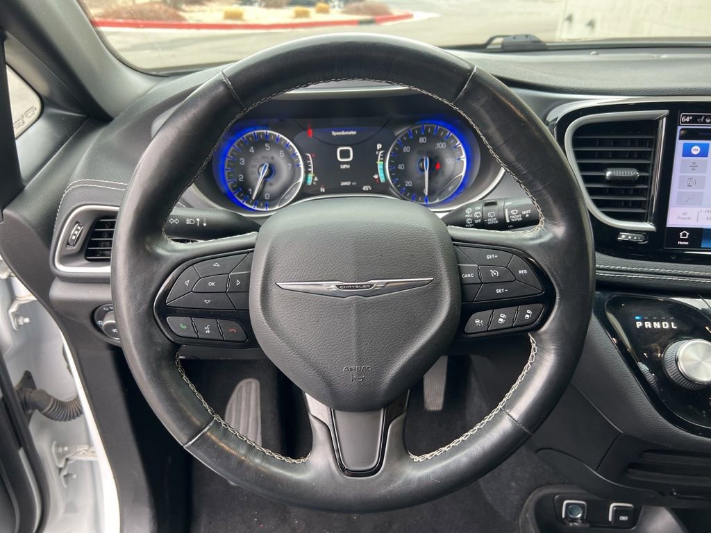Certified 2021 Chrysler Pacifica Touring-L w/ S Appearance Package image 13