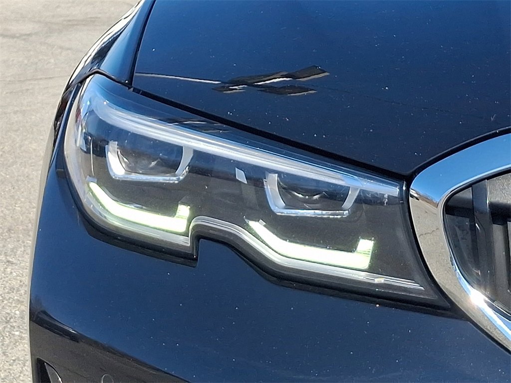 Used 2021 BMW 330i xDrive 330i xDrive w/ Convenience Package image 11