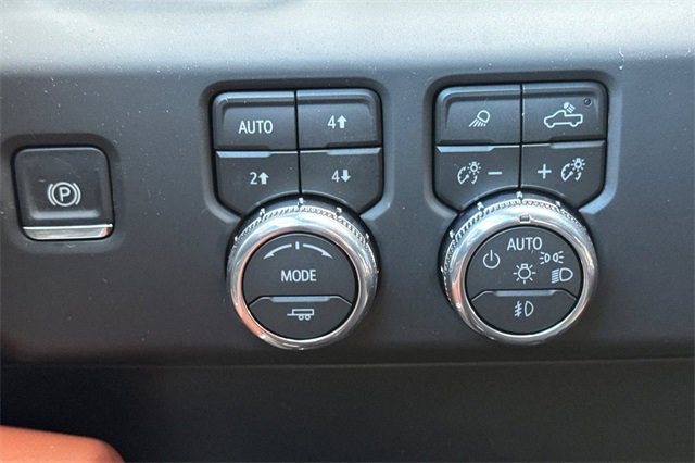 New 2026 GMC Sierra 1500 Denali Ultimate w/ LPO, Black Badging Package image 31