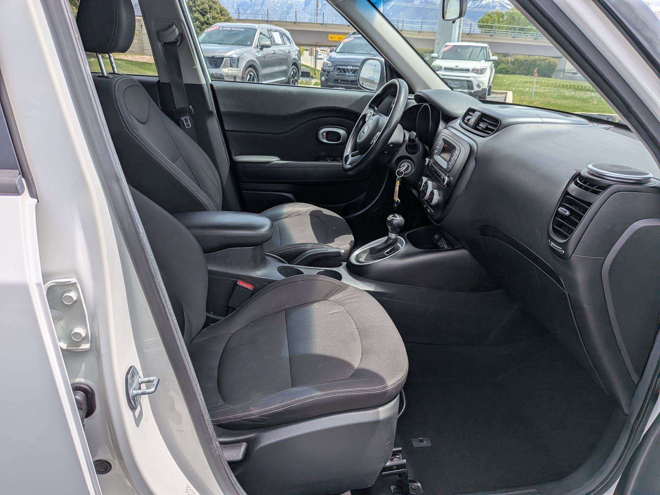 Used 2015 Kia Soul FWD image 27