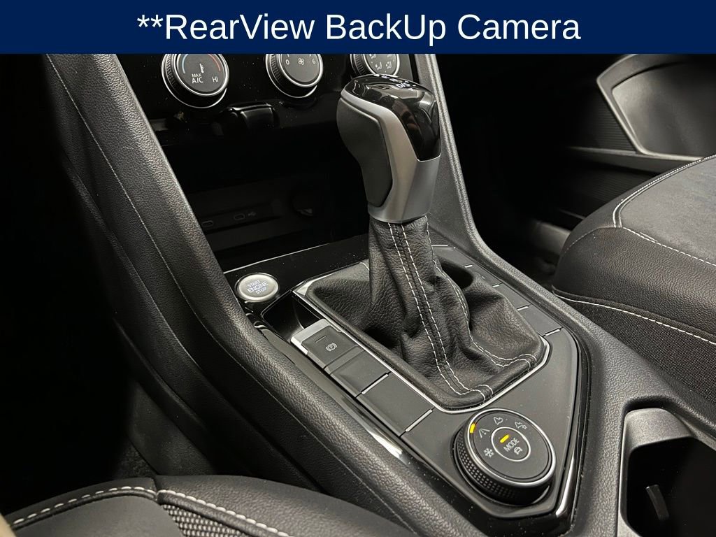 Used 2023 Volkswagen Taos SE w/ Panoramic Sunroof Package AWD/4WD image 15