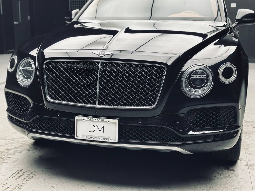 Used 2019 Bentley Bentayga AWD/4WD image 13