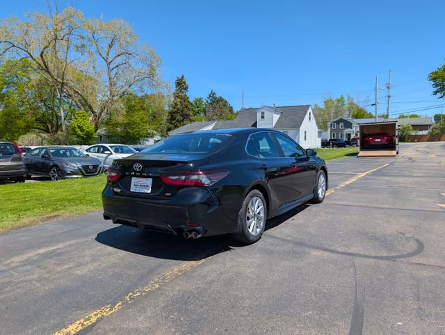 Used 2024 Toyota Camry SE FWD image 8