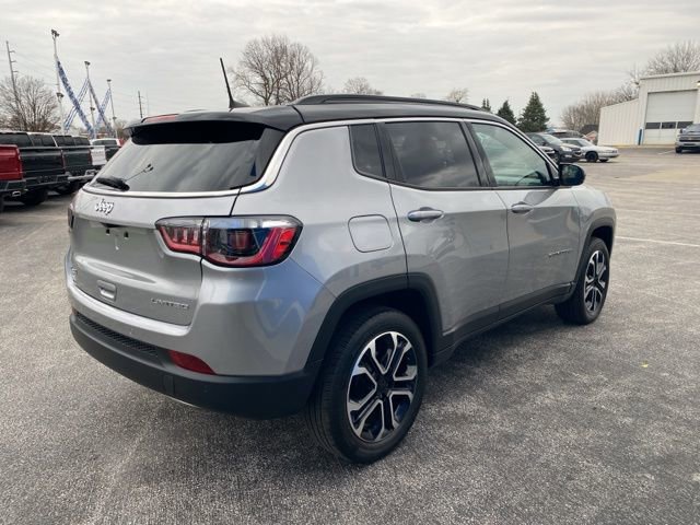 Used 2023 Jeep Compass Limited w/ Sun and Sound Group image 5