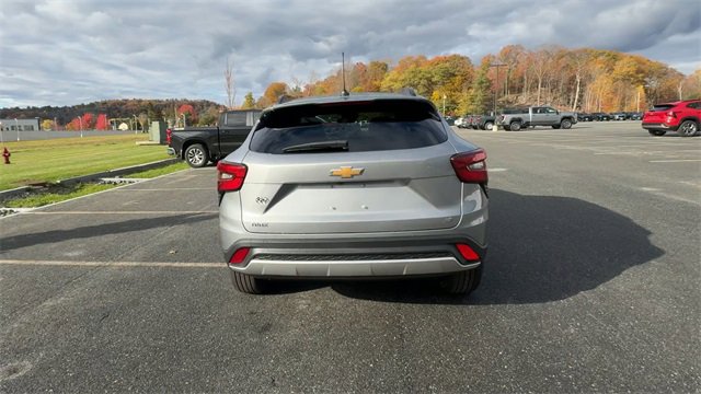 New 2026 Chevrolet Trax LT image 7